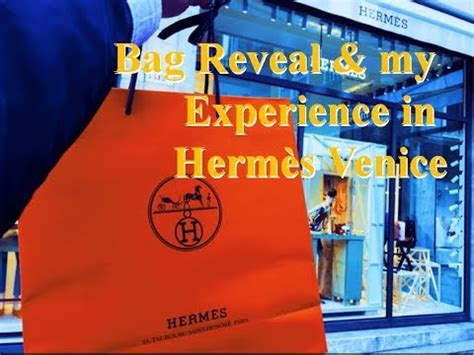 HOW I SCORED AN HERMES BAG IN VENICE .